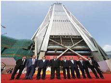 光之国的老大是谁